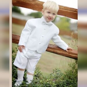 Nella Cosa White Tuxedo With Shorts, Size 6, RN#107595, NWOT